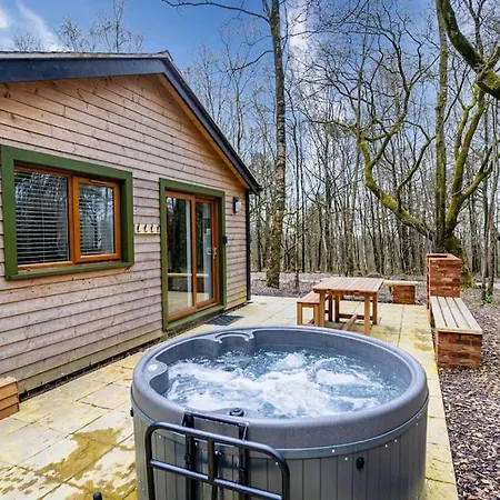 Padley; Woodland Lodge With Hot Tub For 2-4 In The Staffordshire Moorlands Oakamoor Exterior photo